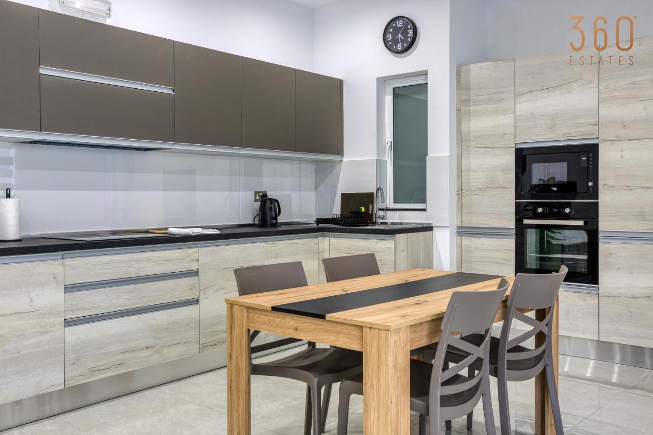 A Lovely 1Br Home With Balcony Just Off The Coast By 360 Estates Saint Julian's 외부 사진