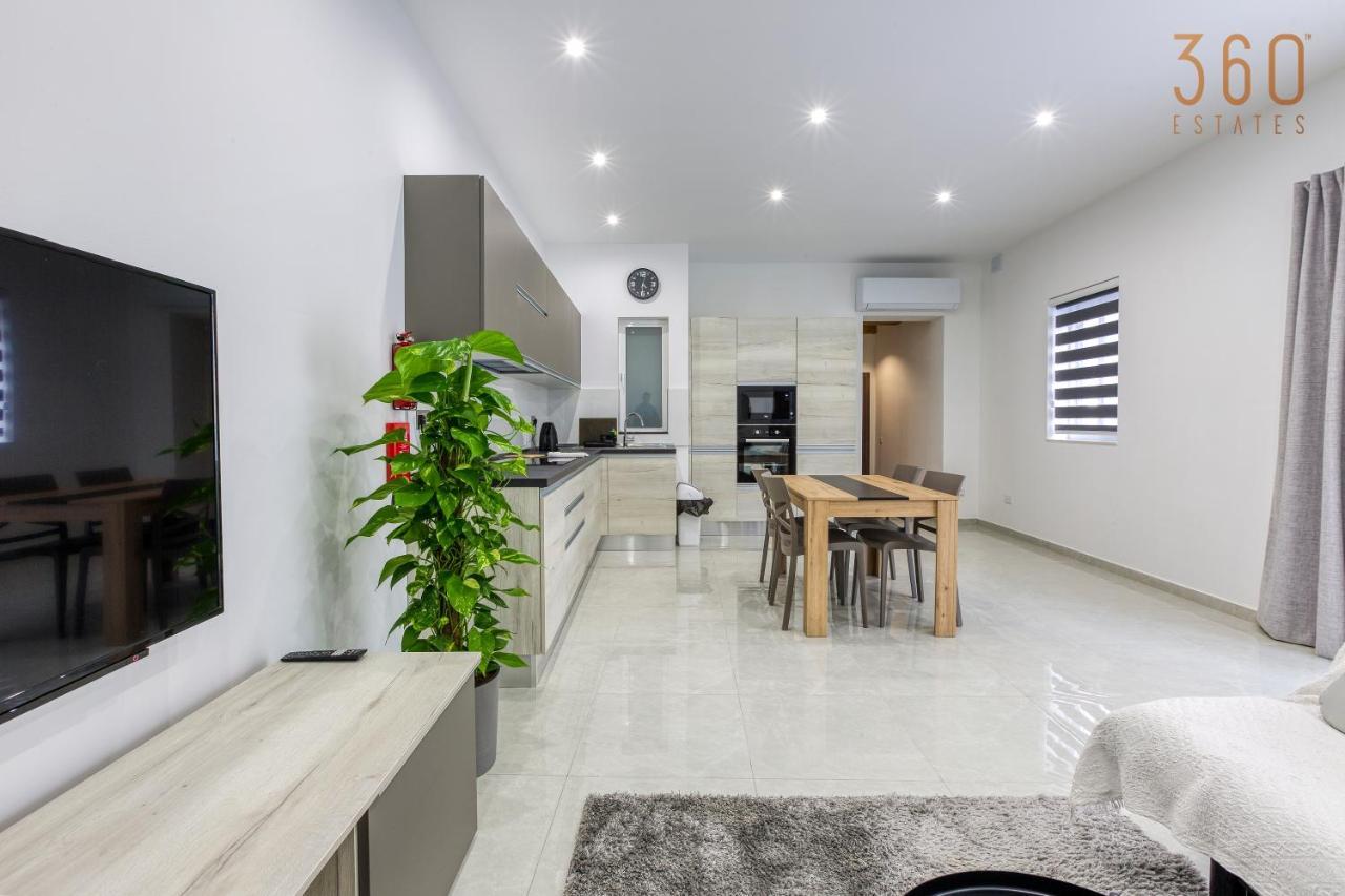 A Lovely 1Br Home With Balcony Just Off The Coast By 360 Estates Saint Julian's 외부 사진