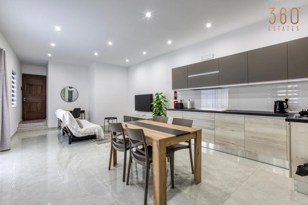 A Lovely 1Br Home With Balcony Just Off The Coast By 360 Estates Saint Julian's 외부 사진