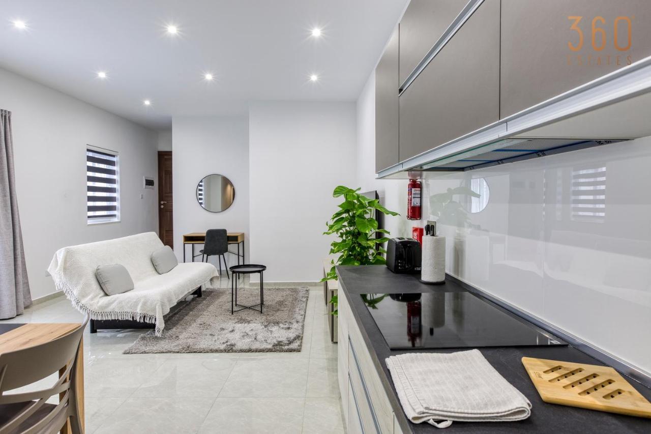 A Lovely 1Br Home With Balcony Just Off The Coast By 360 Estates Saint Julian's 외부 사진