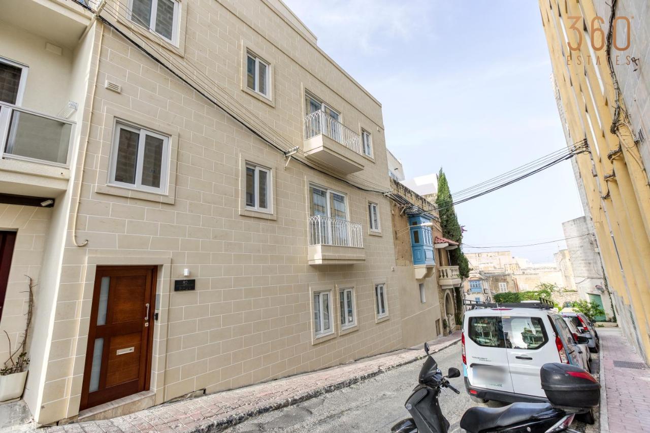 A Lovely 1Br Home With Balcony Just Off The Coast By 360 Estates Saint Julian's 외부 사진