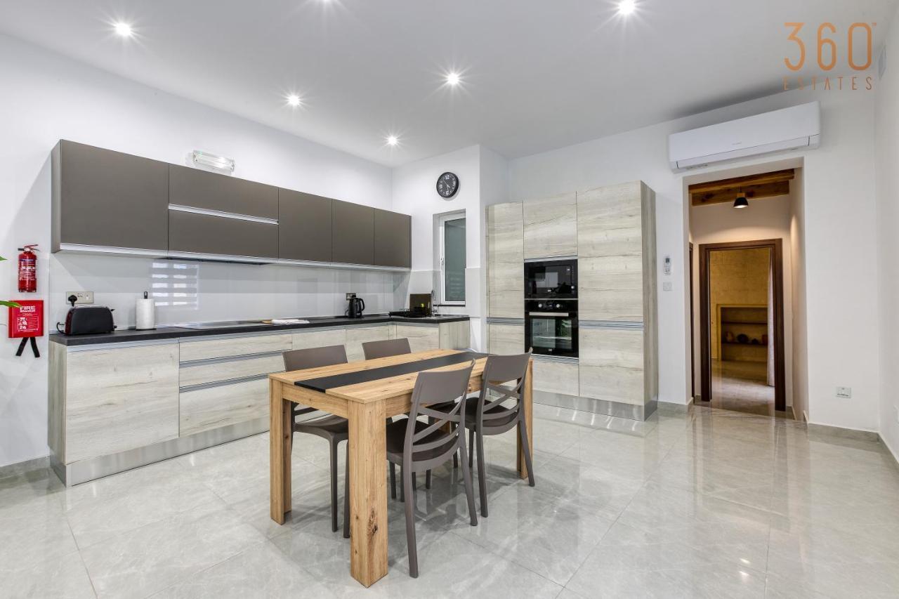 A Lovely 1Br Home With Balcony Just Off The Coast By 360 Estates Saint Julian's 외부 사진