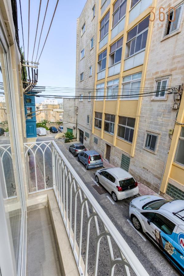 A Lovely 1Br Home With Balcony Just Off The Coast By 360 Estates Saint Julian's 외부 사진